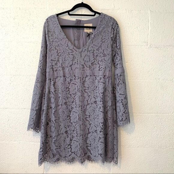 Chaser Dresses & Skirts - NWT Chaser Lace V-Neck Bell Sleeve Lace Dress Medium